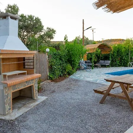 Linovrochi House With Private Pool Casa de Férias